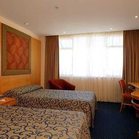 Copthorne Hotel Christchurch Central Екстериор снимка